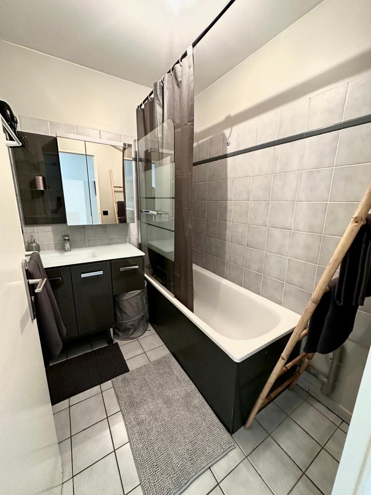 Appart' Calme - 48M² - Proche Versailles - Paris Elancourt Exterior foto